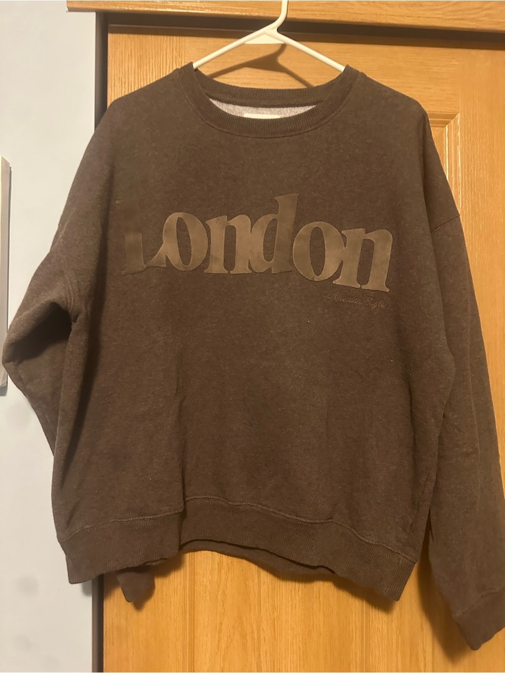 American Eagle Outfitters Brown 'London' Graphic Crew Sweatshirt